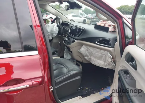 2021 Chrysler Pacifica Touring L z USA, uszkodzony, nr VIN 2C4RC1BG6MR575083